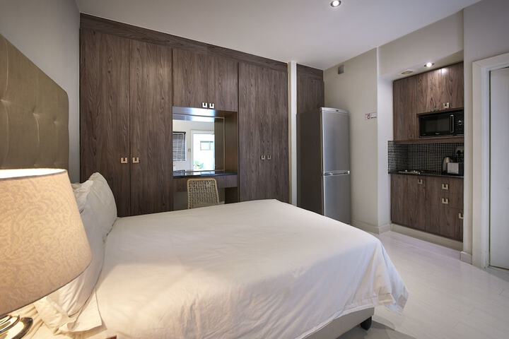 Room 16 of 101