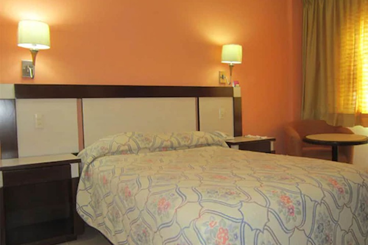 Room 17 of 78