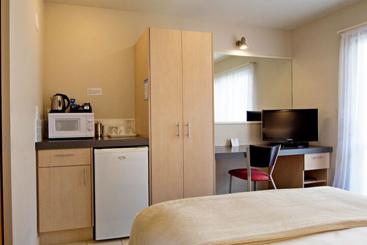 Room 34 of 63