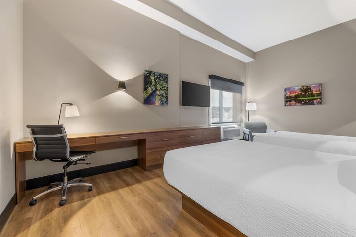 Room 13 of 70