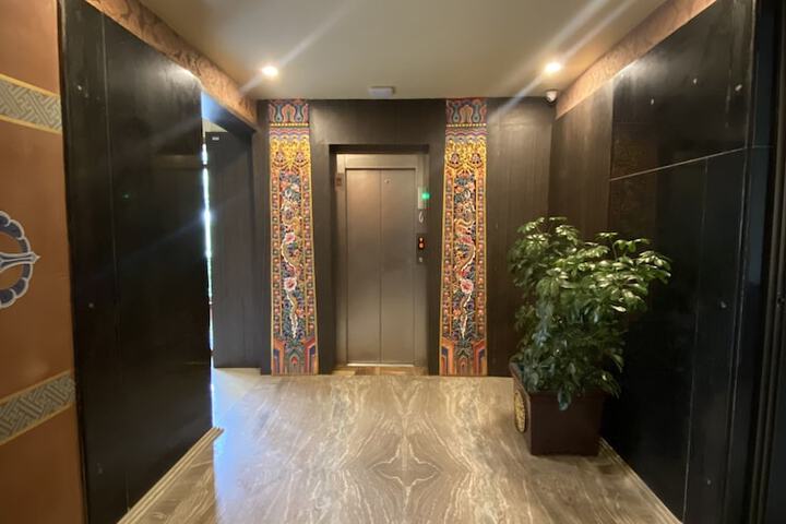 Hotel 2 of 57