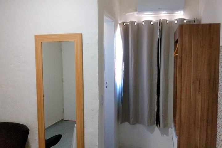 Room 42 of 46