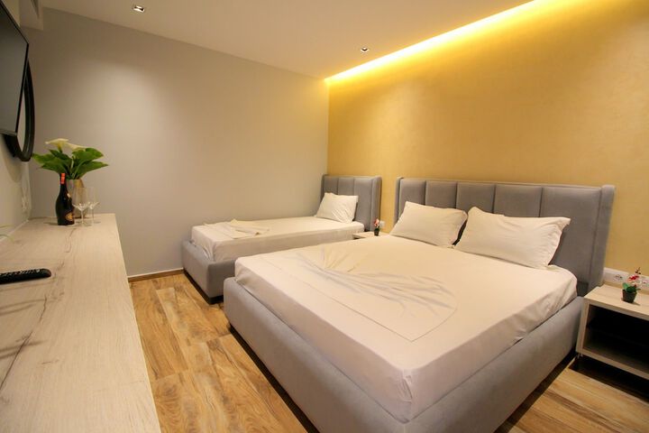Room 9 of 52