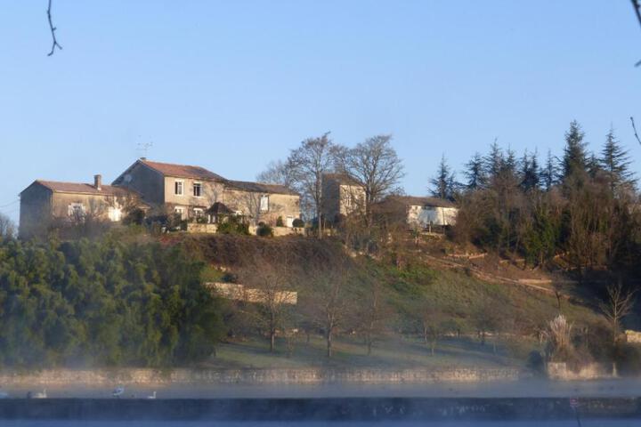 Grande maison escapade au bord de la rivière