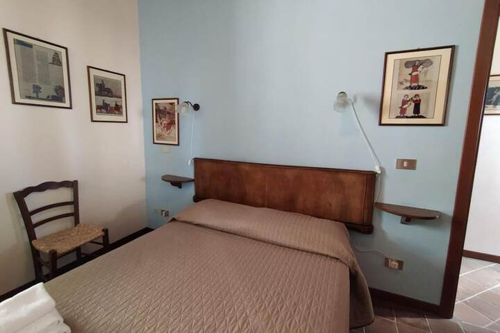 Room 14 of 46