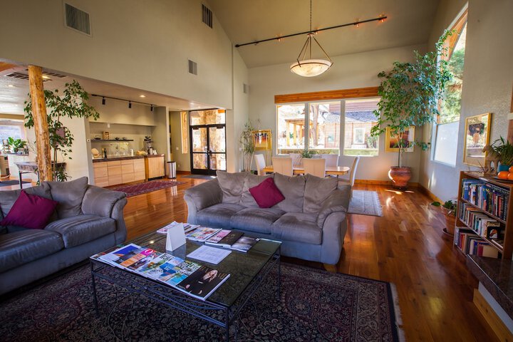 Hotel Interior 5 of 154