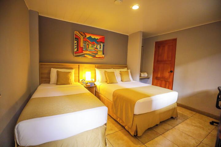 Room 12 of 21