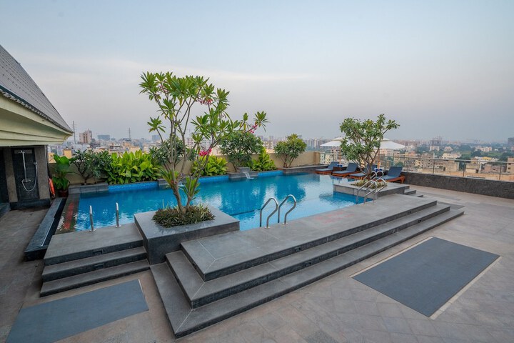 Pool 47 of 140