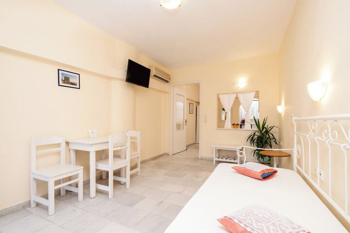 Room 25 of 115