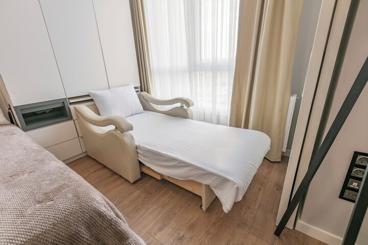 Room 72 of 115