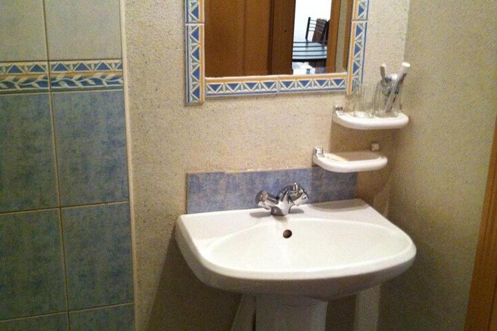 Room 23 of 29