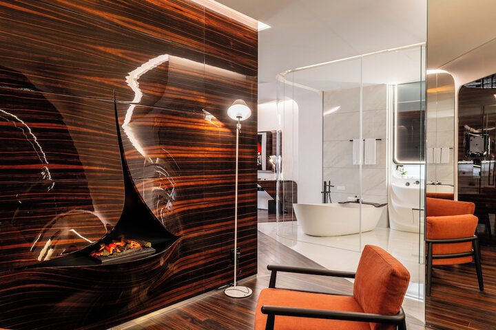 Room 40 of 105