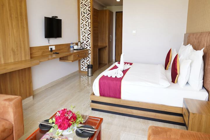 Room 35 of 190