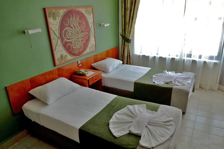 Room 7 of 22