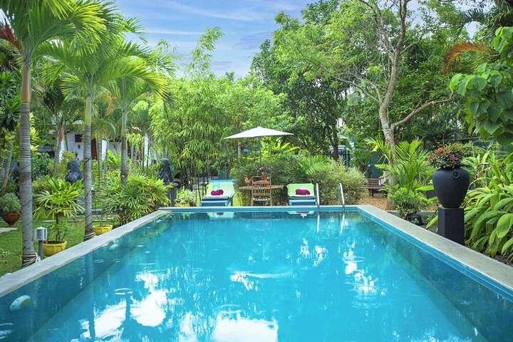 Pool 33 of 80