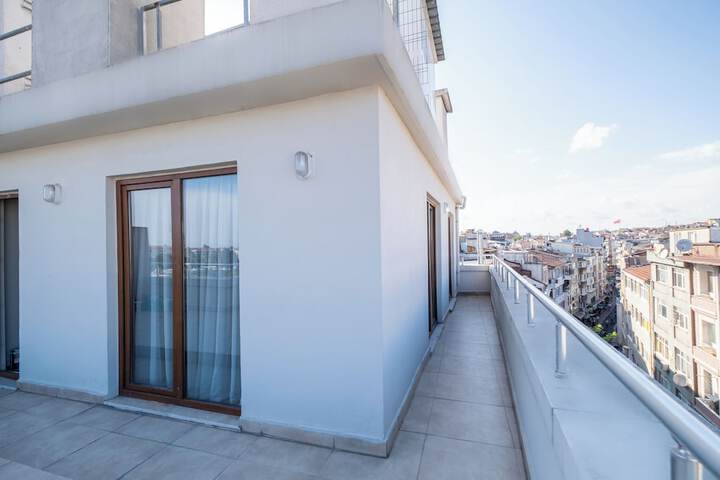Terrace/Patio 43 of 72
