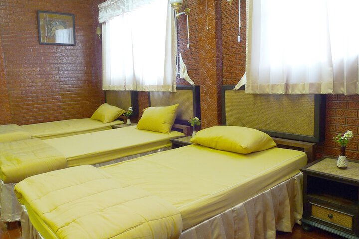 Room 14 of 32