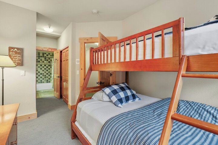 Room 18 of 150
