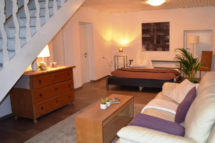 Room 2 of 12