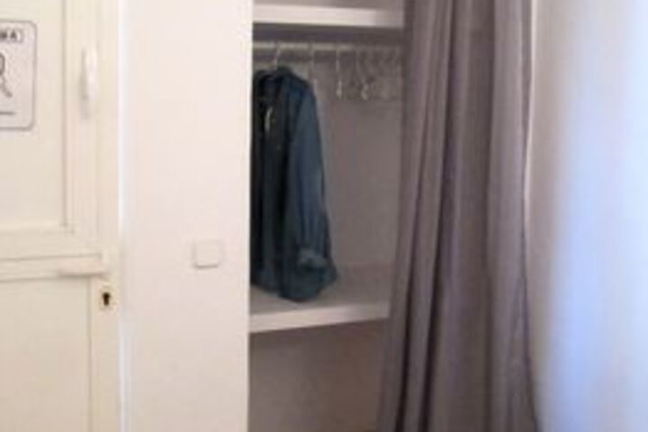 Room 14 of 35