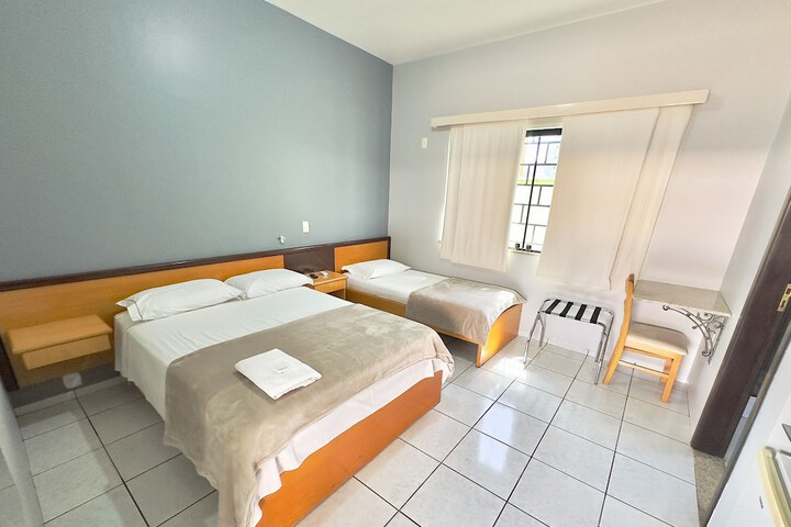 Room 8 of 35