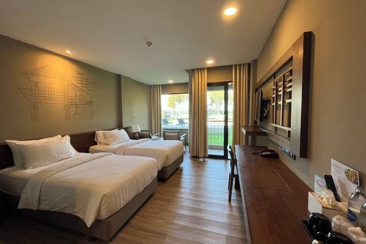 Room 35 of 95