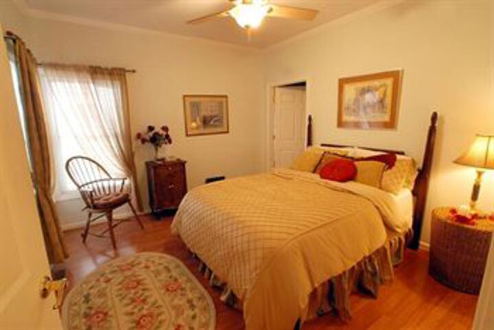 Room 28 of 61