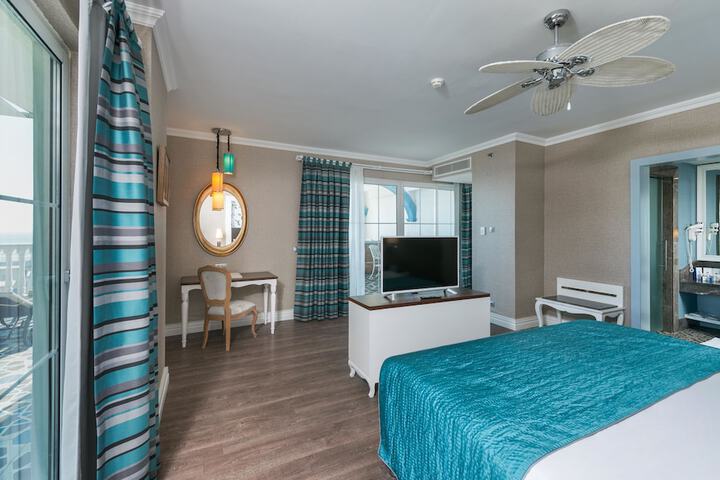 Room 47 of 226