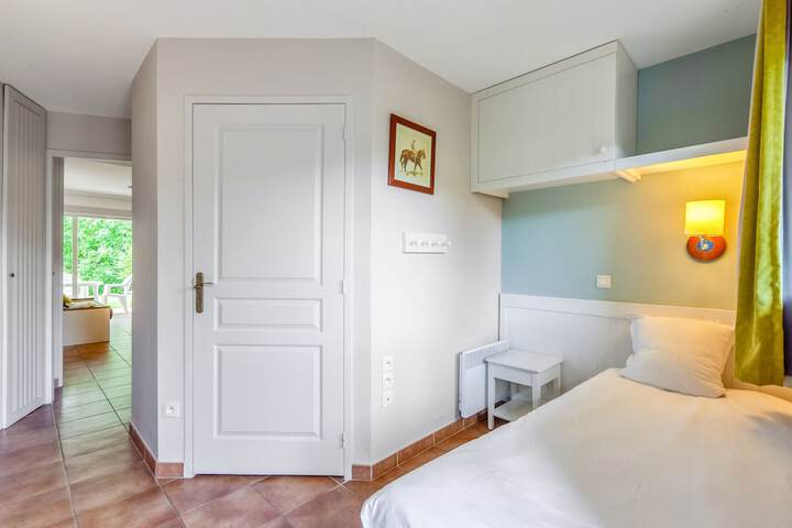 Room 10 of 91