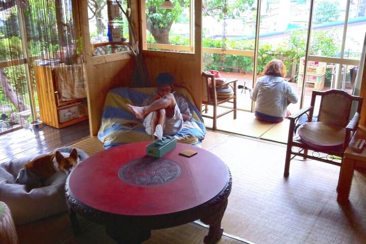 Guest Lobby