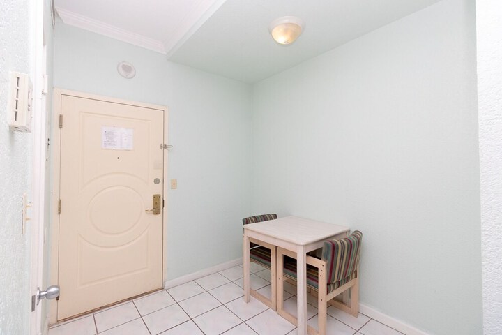 Room 6 of 31