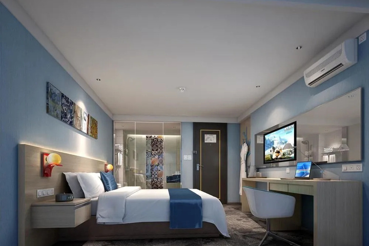 Room 3 of 14