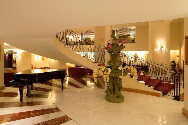 Hotel Lobby