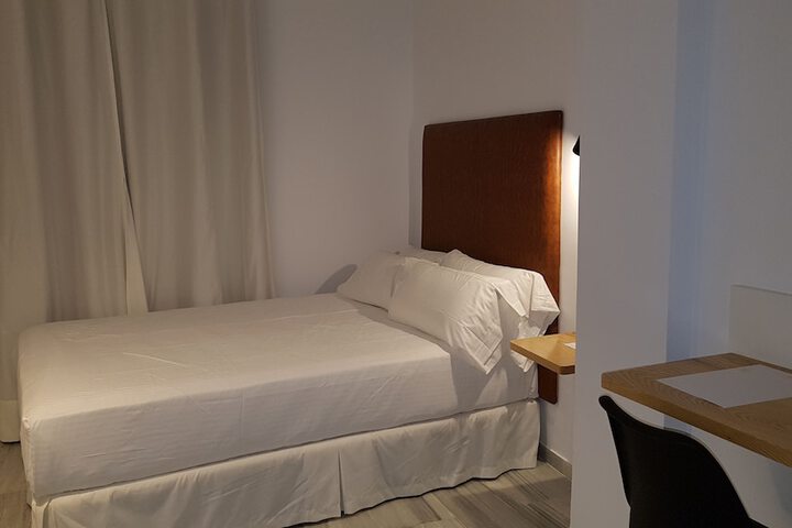 Room 26 of 81