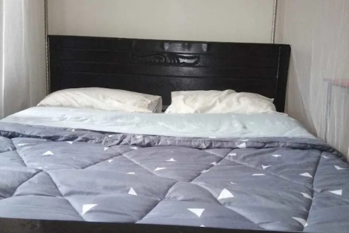 Room 4 of 6