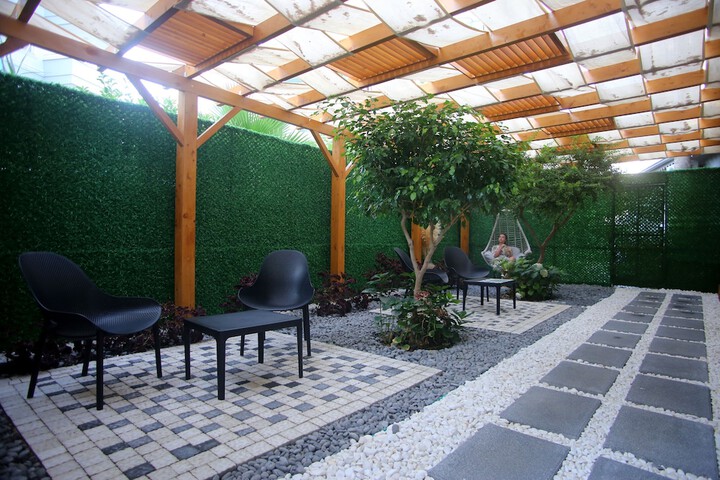 Terrace/Patio 14 of 37