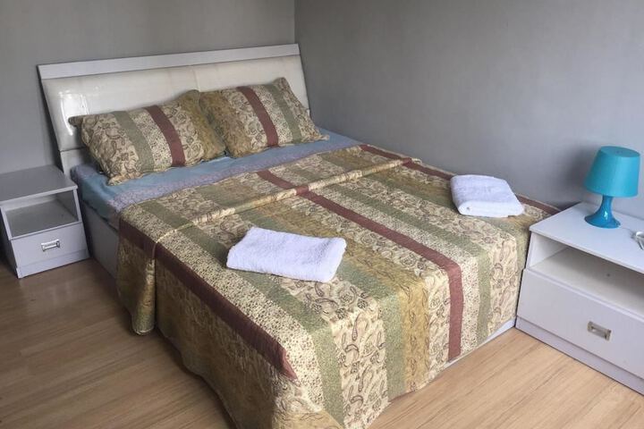 Room 6 of 32