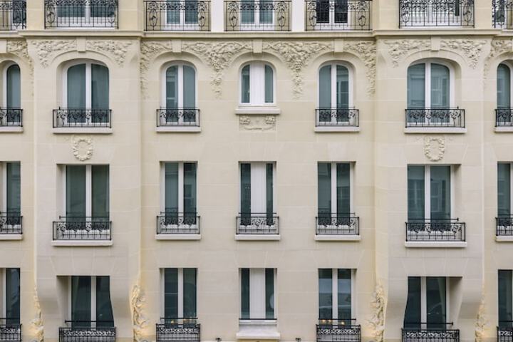 Hotel Exterior 116 of 121