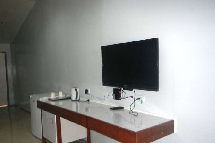 Room 22 of 80