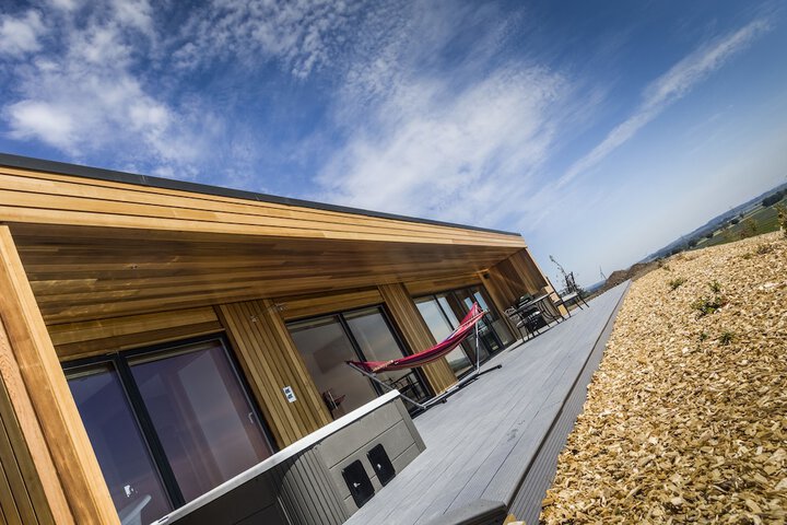 Sundeck 76 of 80