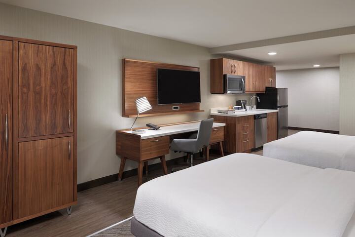 Room 10 of 25