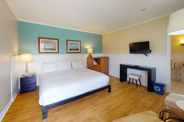 Room 4 of 85
