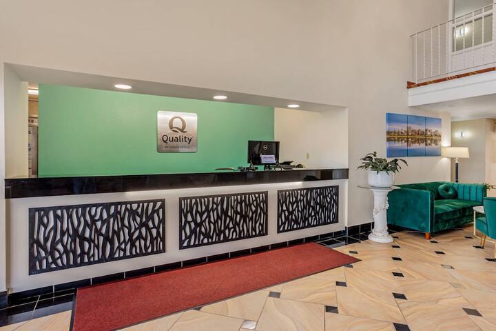 Hotel Lobby