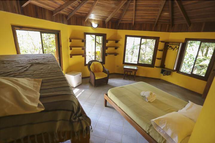 Room 7 of 25