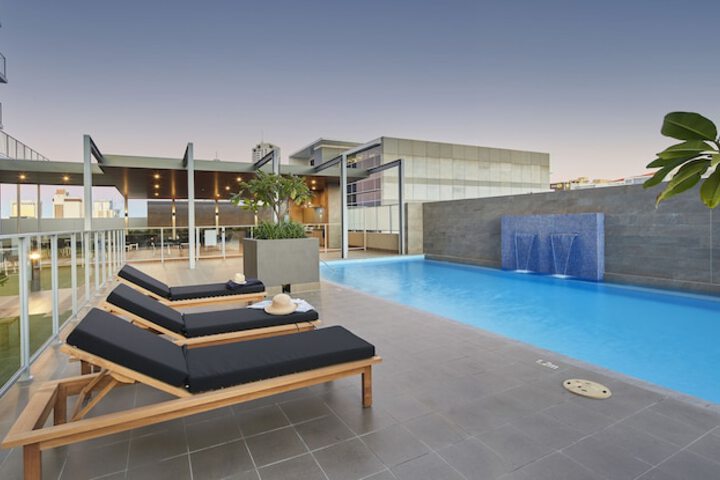 Pool 11 of 17