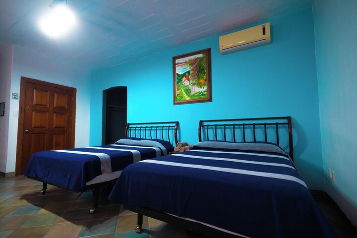 Room 53 of 82