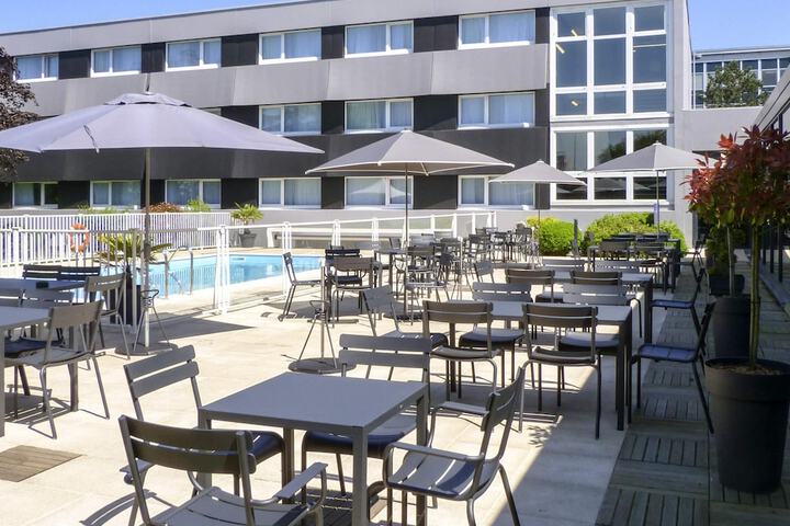 Pools & Facilities