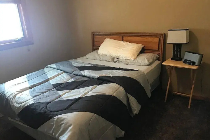 Room 5 of 15