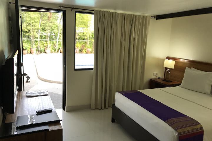 Room 16 of 161