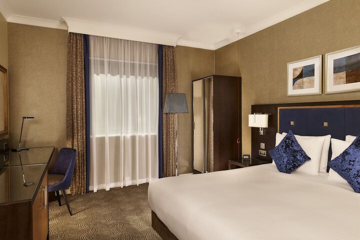 Room 14 of 46